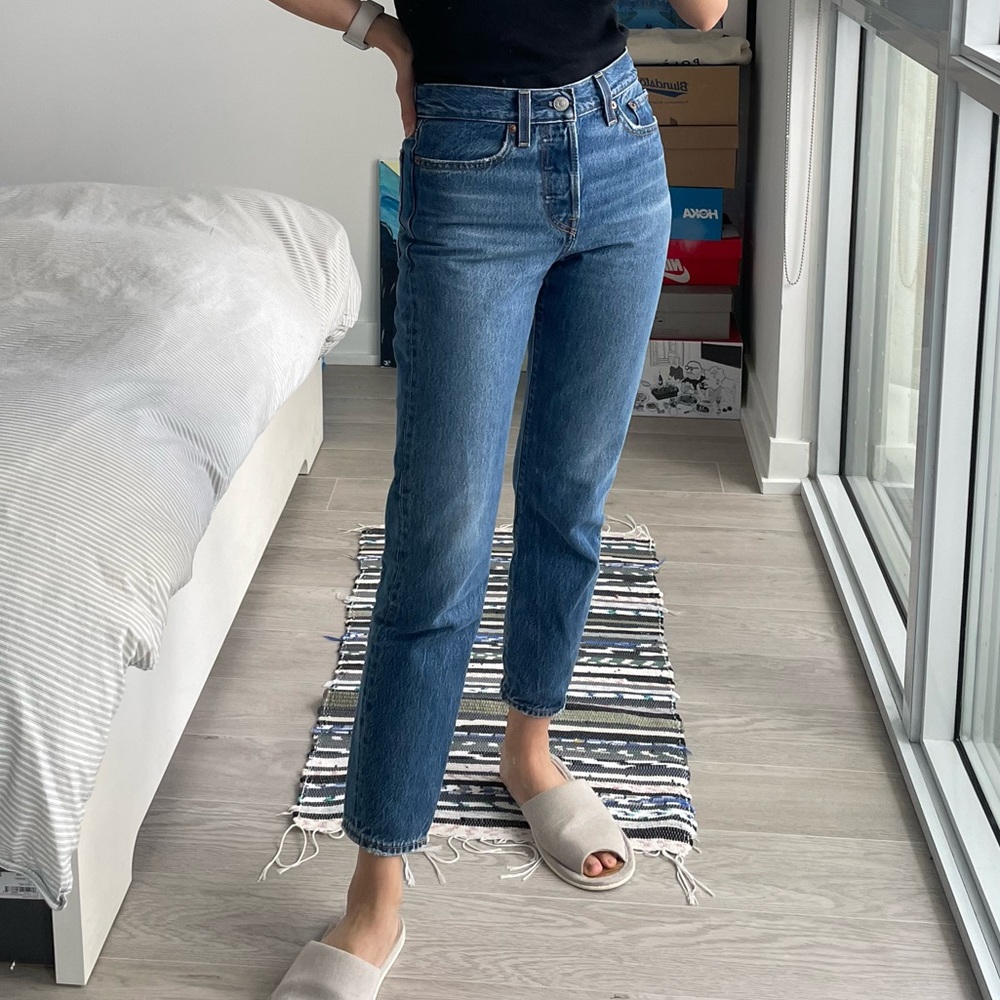 Levi’s Wedgie Fit Ankle Jeans Size 25